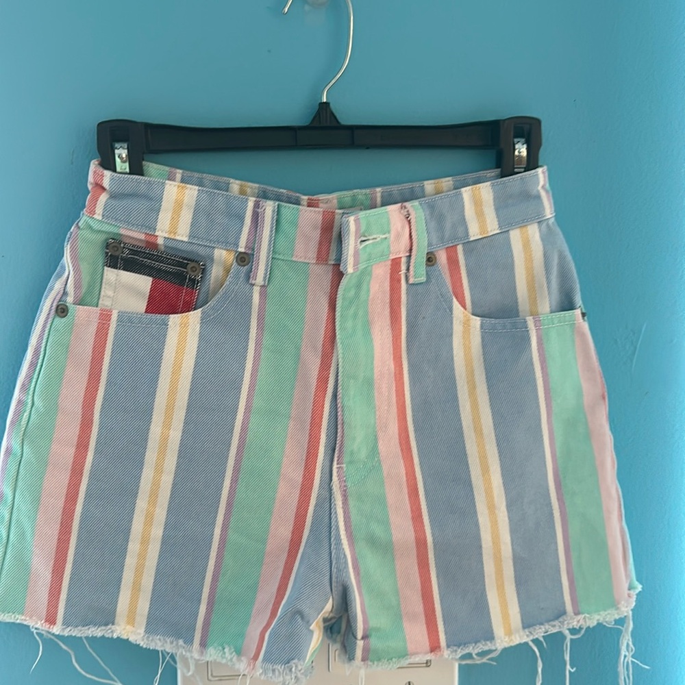 Rainbow Tommy Hilfiger Women’s Jean Shorts🌈🤗Size 24 Waist